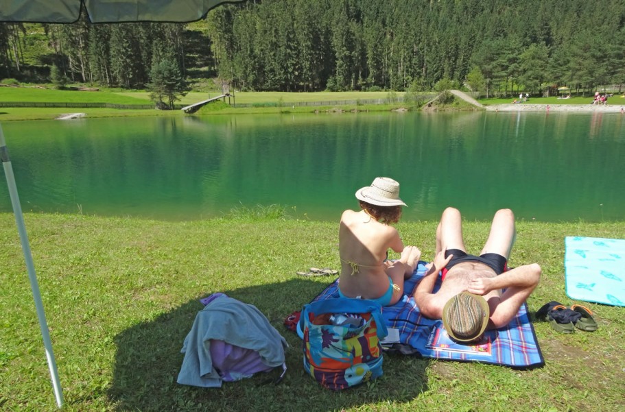 Sonne tanken & schwimmen am Badesee in Flachauwinkl